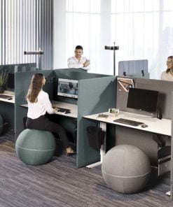 Cloisons acoustiques dans un espace de travail